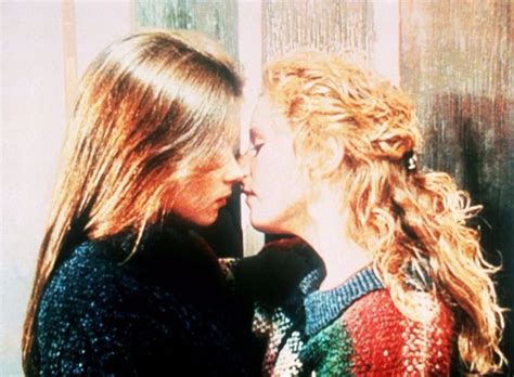 girls kissing lesbian|15 Unforgettable Lesbian & Sapphic Kisses From TV & Movies